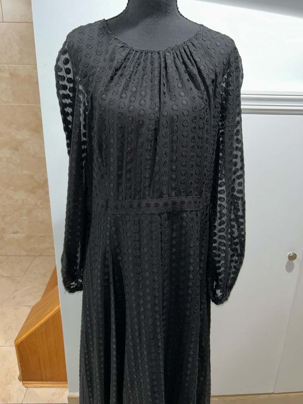 Tommy Hilfiger Women's Black Metallic Dot Chiffon Long Sleeve Maxi Dress Size 12